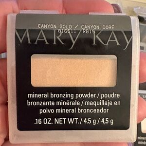 Mary Kay Mineral Bronzing Powder - Canyon Doré